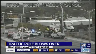 High winds knock over traffic light pole in Henderson as storm moves into Las Vegas valley