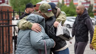 Иностранные граждане подписывают контракт на военную службу в Югре