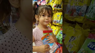 PEDIU CARTÃO DO PAPAI PARA COMPRAR BALAS FINI 🤦🤣🤣🤣