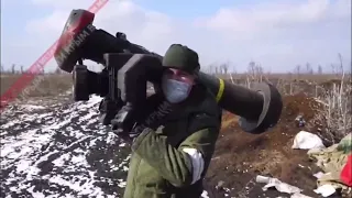 Russian soldier shows captured NLAW antitank system