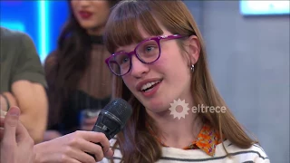 Ella es linda, tiene una boca enorme pero no quiso abrirla toda