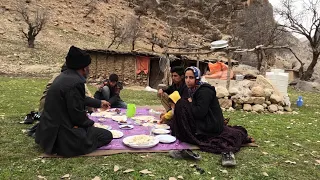 Mrs. Narges makes Kabab Koobideh : Nomad life 2023