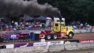 V-8 Mack Lucas Oil Pro Pulling East Coast Pullers Limited Pro Stock Semis Hot 7-8-17