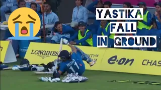 Yastika Bhatia fall down when walking out ll #cwg2022  #commonwealthgames @SonySAB @SonyLIV