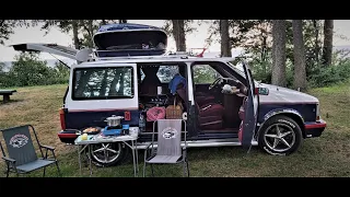 Ceļoju un dzīvoju mašīnā-Nordic Van Nationals ( 1 sērija )Chrysler Voyager (Babushka-camper) 1989