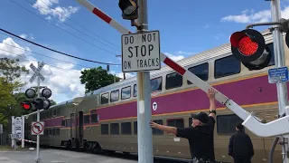 Railroad Crossing Stuck on Traffic Light. Creates Chaos in Ashland MA