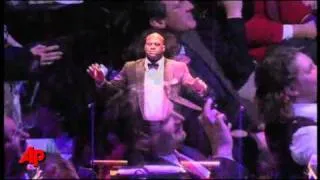 Raw Video: Shaq Conducts Orchestra