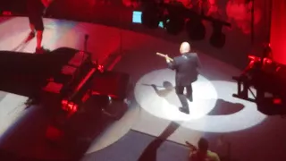 Billy Joel performs "Highway To Hell" in honor of Malcolm Young's passing