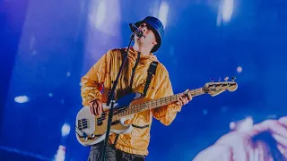 Twenty One Pilots - "Jumpsuit/Levitate/Trees" Live (Lollapalooza Paris 2019)