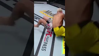 Tony Ferguson won't Tap as Olivera trys to Break his Arm