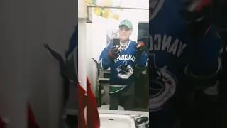 The Vancouver canucks will win tonight. #canucks #canuckshockey #fyp #shortsvideo