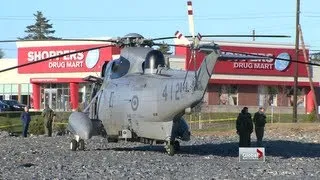 Global National - Sea King helicopter emergency landing in parking lot