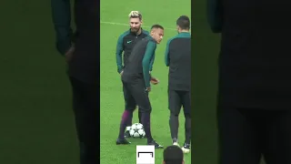 🤪 Neymar gosta de uma zoeira... só que ela também volta!  #shorts