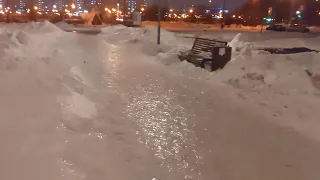 Страшный гололед в Москве . В это раз дойти до дома целым так и не удалось