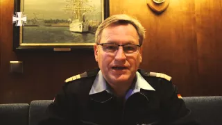Vizeadmiral Rainer Brinkmann versendet Weihnachtsgrüße an die Einsatzsoldaten