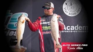 Elite Pro Kevin Akin LANDS A GIANT REDFISH