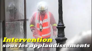 Pompiers de Paris  : intervention  sous les applaudissements !