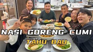 MASAK NASI GORENG CUMI+TAHU BAU BUAT MERTUA KU DI CHINA,TERNYATA MEREKA MAKAN SANGAT LAHAP BANGET