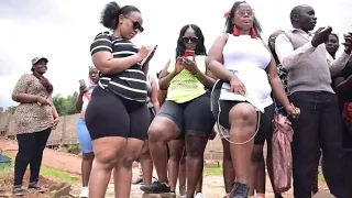 KADAGA  ATONGOZA EMPAKA ZABAKAZI ABO BUBINA OBUNENE (MISS CURVY AFRICA)