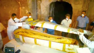 What Scientists Found Inside This Coffin Shocked The Whole World