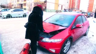 Отогреваю девушку на Honda Civic 5D (10-я серия 14 сезон)