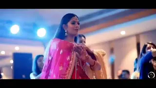 Effortless bridal dance on laung gawacha.