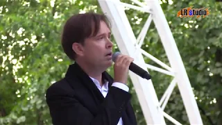 Олег Погудин "Белой акации гроздья душистые"