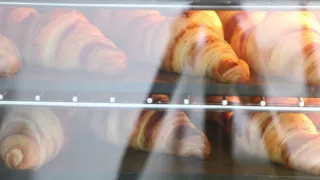 Making and Baking Classic French Croissants - weekendbakery.com