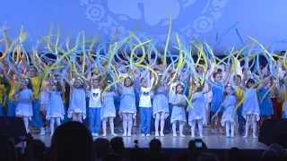 "Дитячими долонями закриєм Україну!" Благодійний концерт "Балтської зірочки"