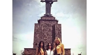 Kim Kardashian & Khloe's tour of Armenia (Photos)