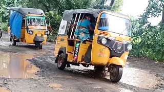 Diesel Autorickshaw 3 wheeler is Going on pit road very difficult to drive with passenger auto video