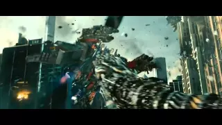 Transformers 3: Optimus Prime vs Driller