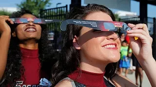 Live: total solar eclipse 2017