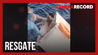 Veja as imagens do momento em que pescador brasileiro é resgatado após 11 dias em alto-mar