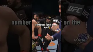 Islam makhachev addresses to the booing Australian crowd