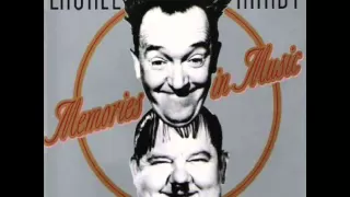 Laurel & Hardy - Trail Of The Lonesome Pine 1937 Way Out West