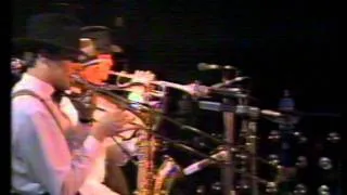 Concert des Gangsters d'amour, palais des congrès à Liège, 1986 RTBF 25 min