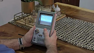 Mini NES portable à écran CRT Version 2