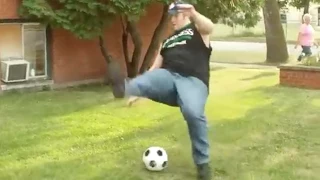 Fat Guy Fails at Kicking a Ball - Funny Viral Video! | Countdown News
