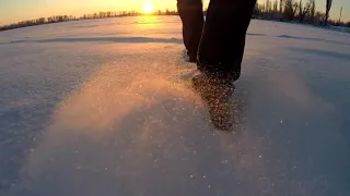 bruit de pas dans la neige  ( walking in the snow ) relaxation