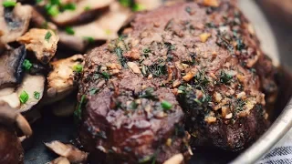 MAILLARD RECIPE | Pan Seared Filet Mignon with Pepper and Whiskey Sauce