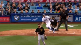 Chris Taylor launches grand slam to left center