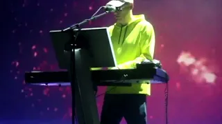 Pet Shop Boys Dublin 2007 - Chris Lowe Paninaro
