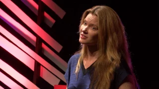 Visionaries are People Who Can See In The Dark | Justine Musk | TEDxUIUC