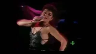 Miúcha - De Noite na Cama (Caetano Veloso) - Cênico-musical 1984