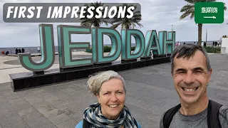 JEDDAH SAUDI ARABIA  جدة  First Impressions Exploring Corniche & Food