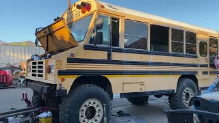 THE 4X4 SCHOOL BUS