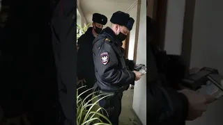 Путылину Ю.А. полицейские "дарят" протокол за маску