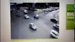 Регулировщик с зонтом! Киев.