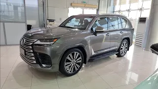 لون خرافي على جيب لكزسLX600 2023  وارد بريمي فئة تيربو سبورت شرح المواصفات + الاسعار  Lexus